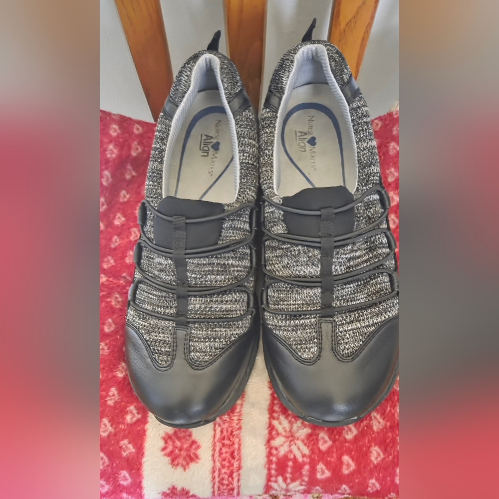 Nurse Mates “Align” Slip on Shoes size 9.5 Wide